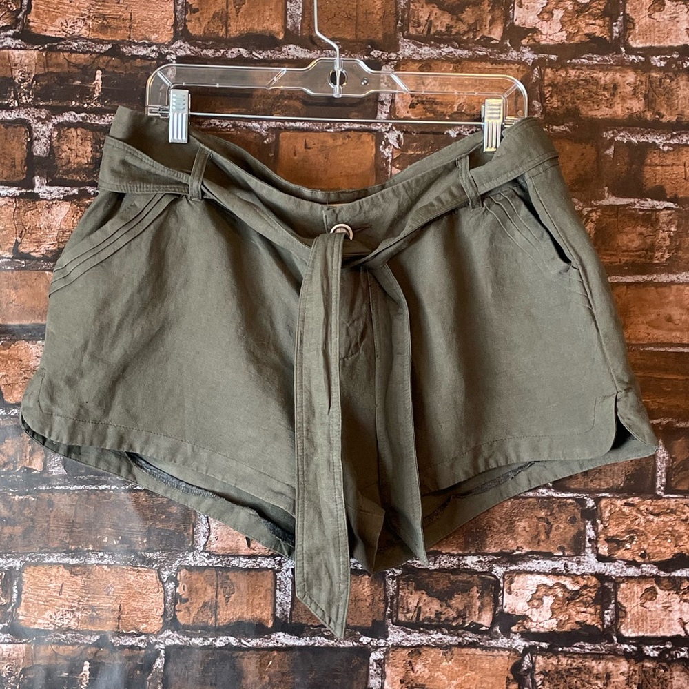 Jolt Shorts